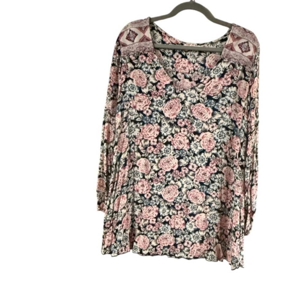 Billabong Black and Pink Floral Blouse - Picture 8 of 9